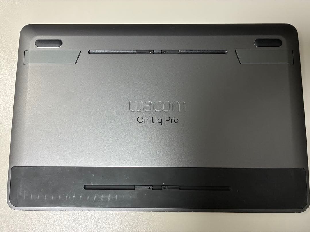 Wacom Cintiq Pro 13 液晶ペンタブ DTH-1320
