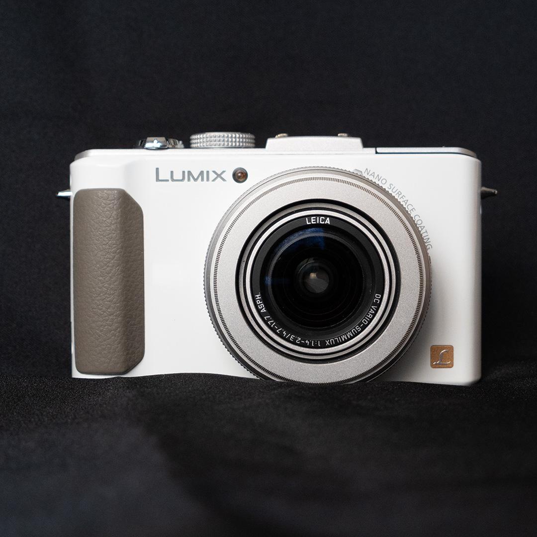 パナソニック デジタルカメラ ルミックス DMC-LX7（ライブビュー付き）