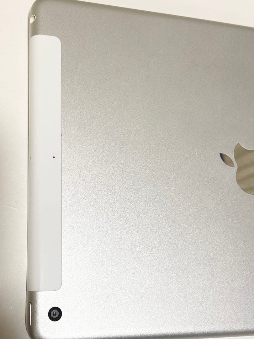 【ジャンク品】iPad 第5世代 9.7インチ Cellular A1823