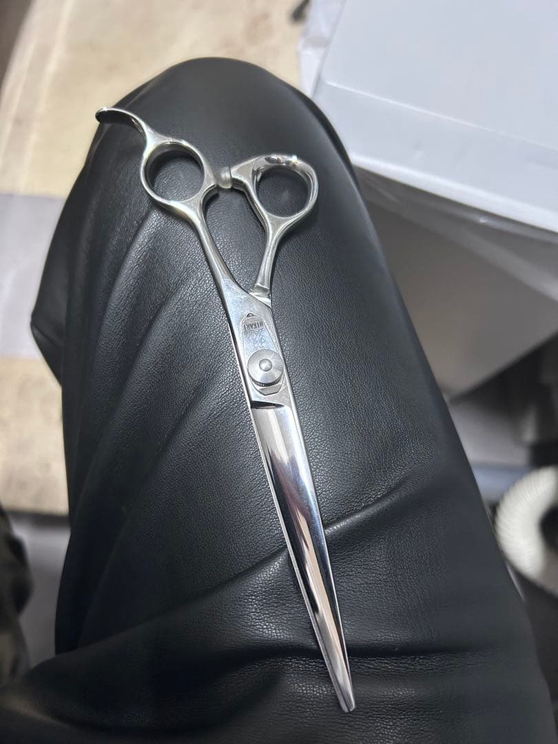 ki美容シザー　光シザー