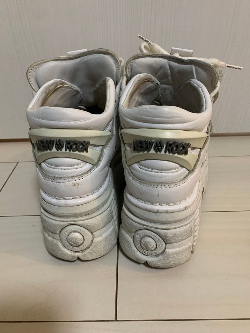 NEW ROCK 厚底ホワイトスニーカー