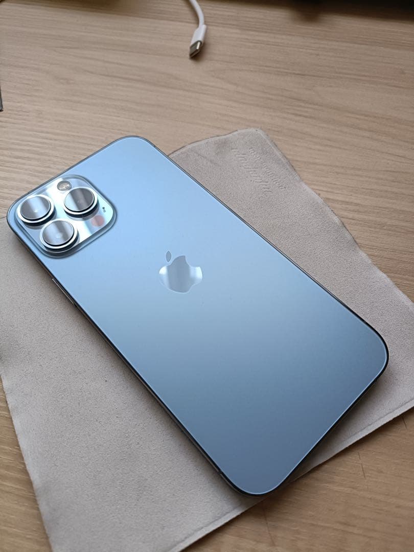 Apple iPhone 13 Pro Max 本体