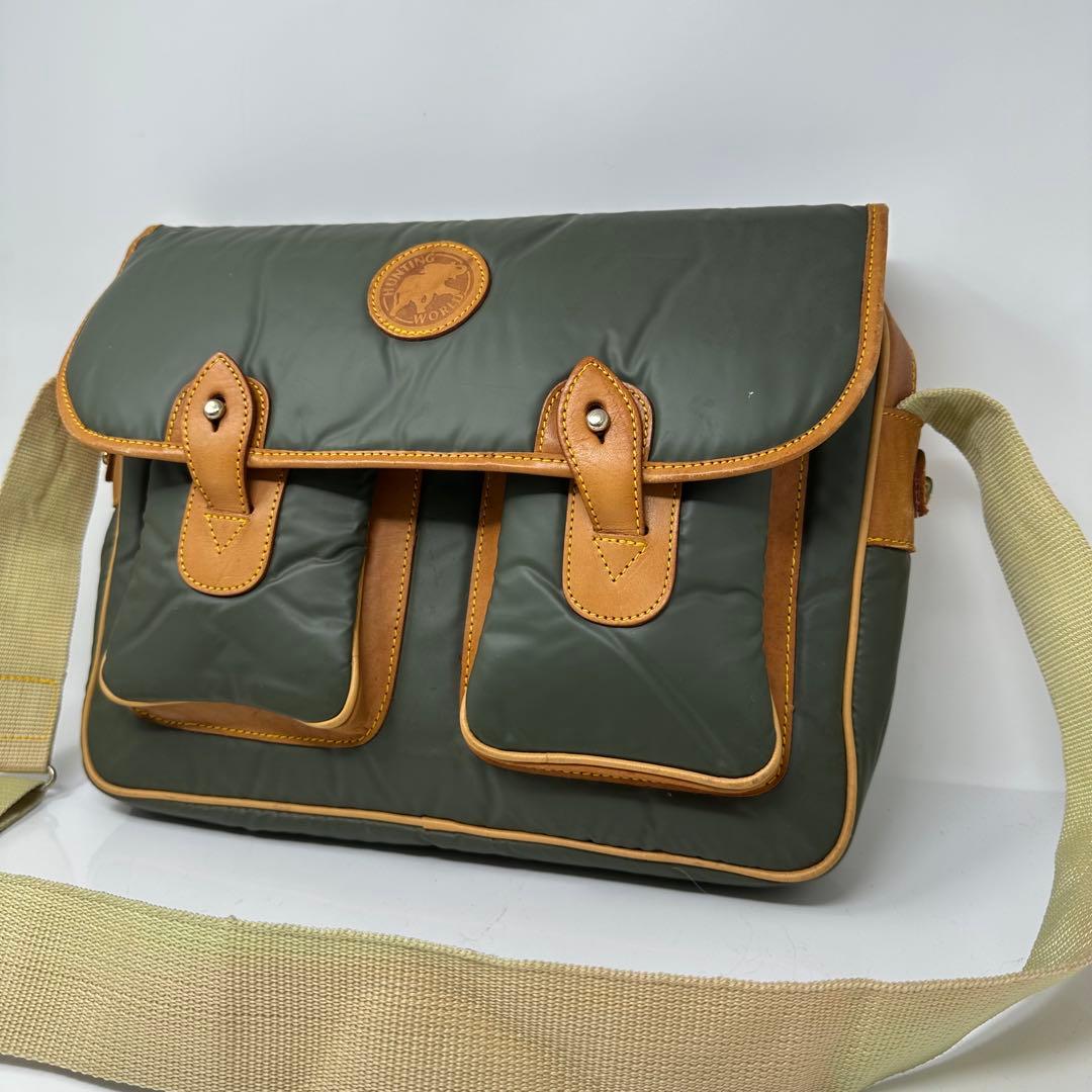 HUNTING WORLD メッセンジャーバッグ オリーブグリーン　N2-4