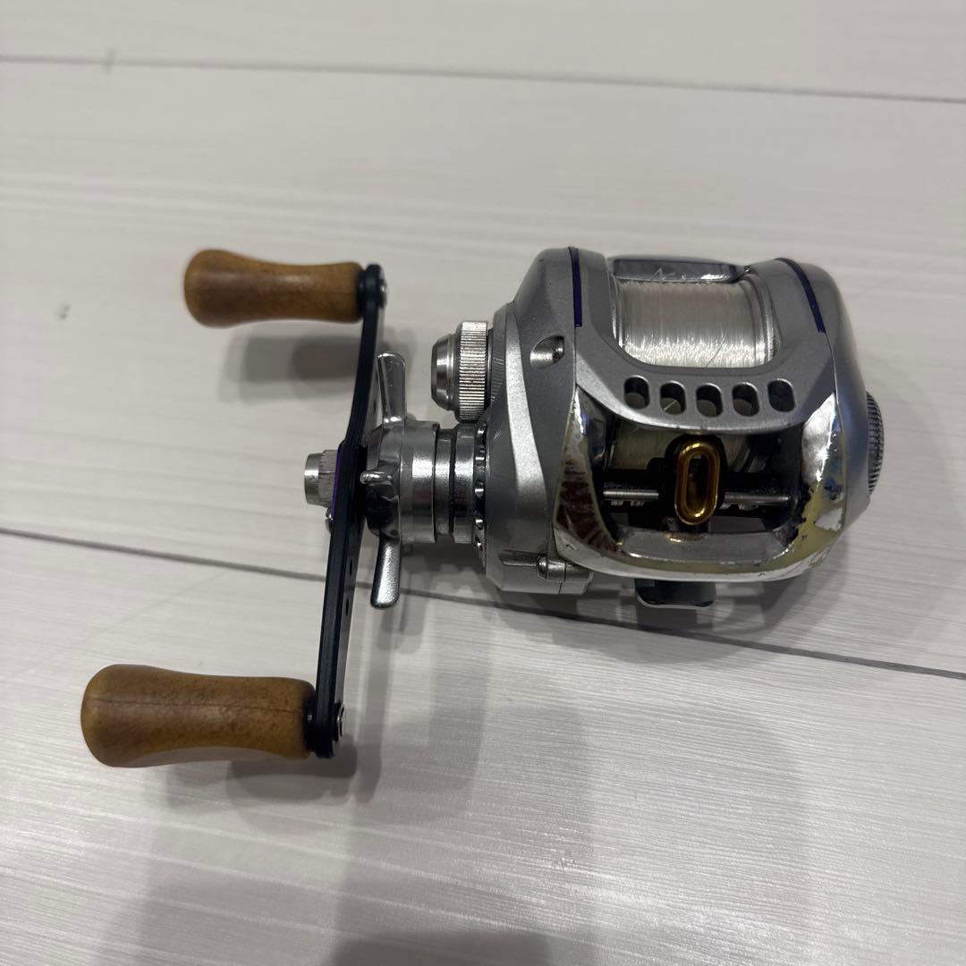 ダイワ　HLCリール6.3 100H