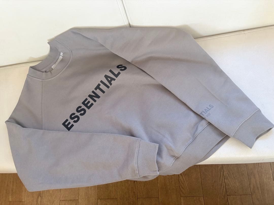 FOG ESSENTIALS トレーナー　スウェット　未使用