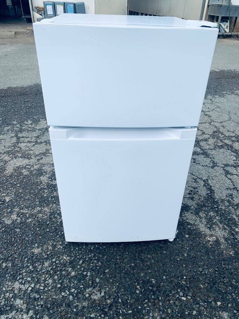 送料設置無料　オーヤマ ノンフロン冷凍冷蔵庫　PRC-B092D-W