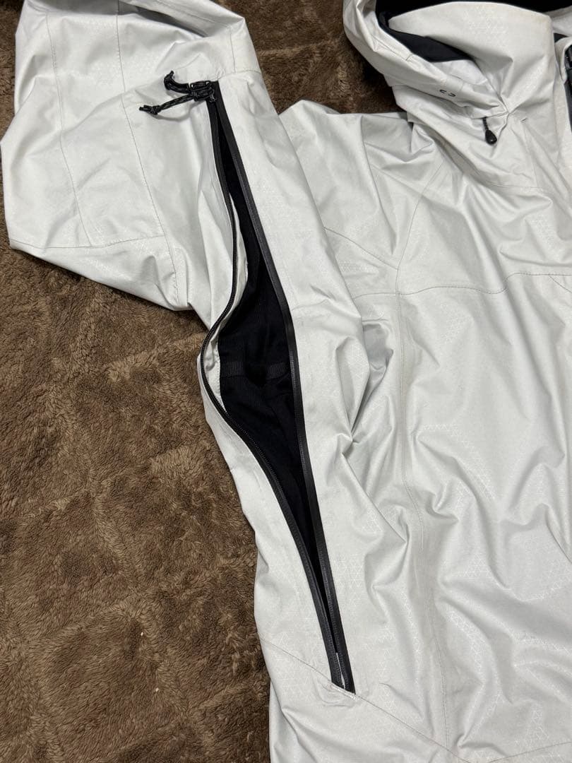 BURTON [ak] GORE-TEX ジャケット Mサイズ訳ありアウトレット