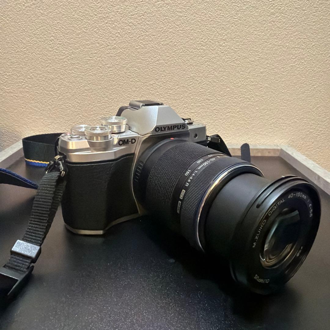 OLYMPUS E-M10 Mark I ミラーレスカメラ