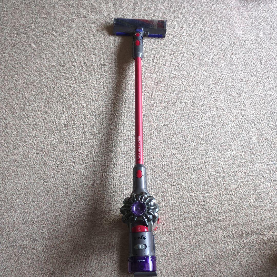 dyson v8 slim fluffy+ 掃除機(本体+アタッチメント)