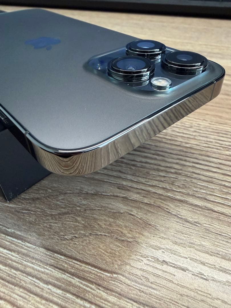 Apple iPhone 13 Pro 1TB 本体