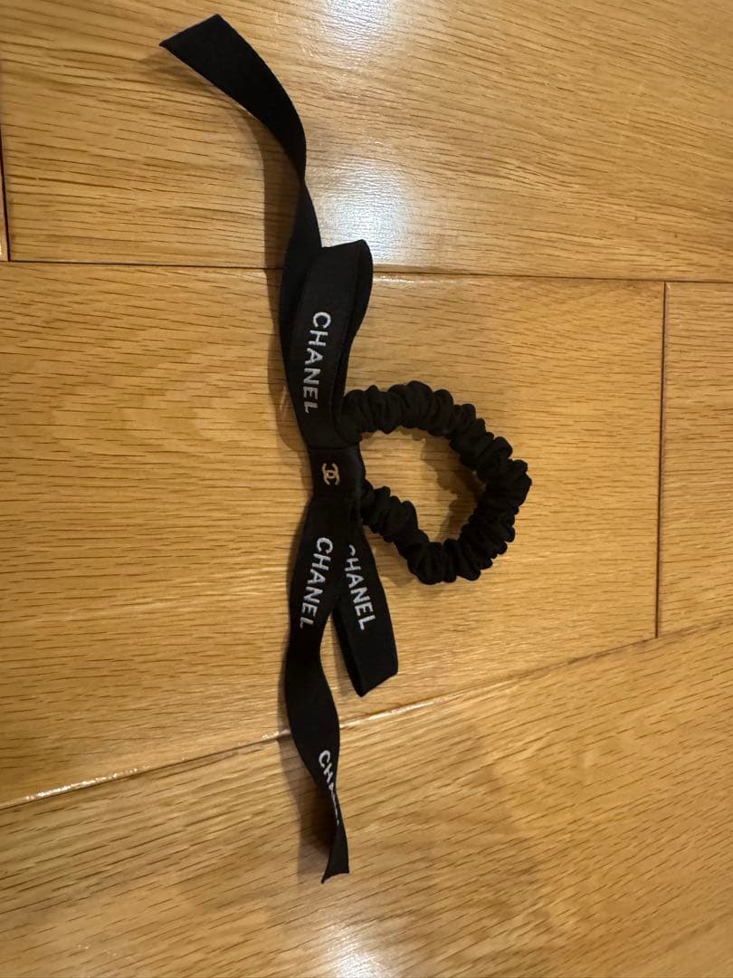 CHANEL ロゴ入りヘアゴム・シュシュ
