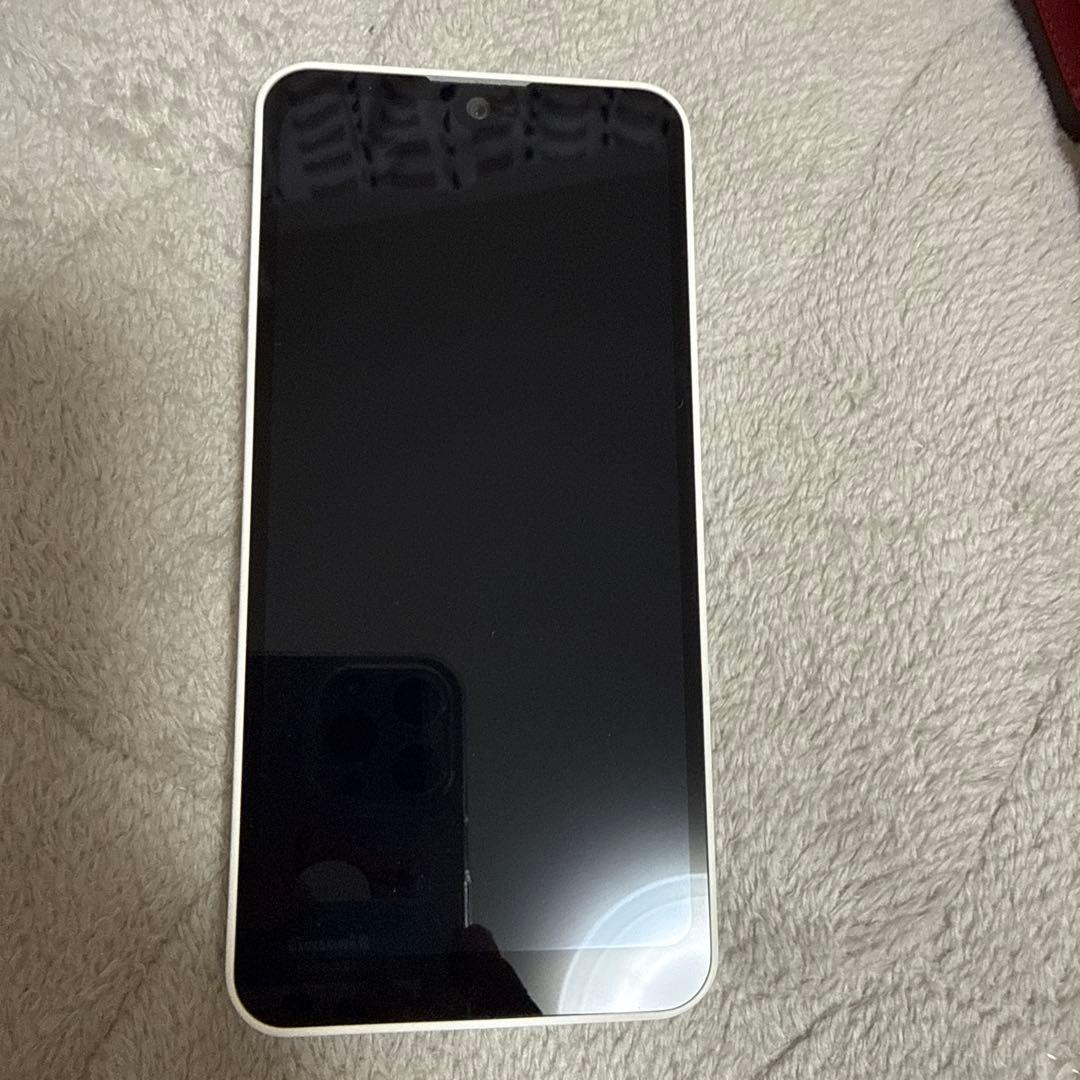 docomo AQUOS wish3 ホワイト