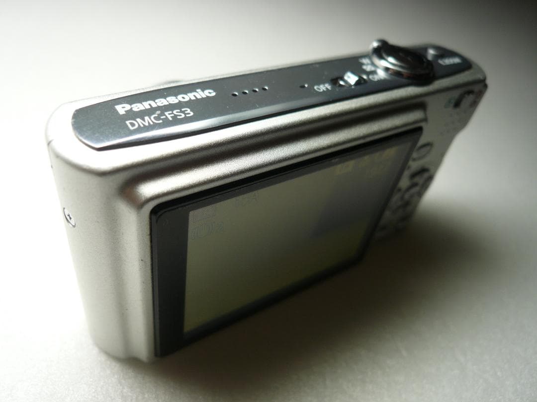 LUMIX★DMC-FS3⚠️必読有り❤️飽きの来ないシルバー⭕️安心の実働品