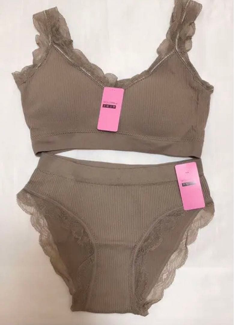 10枚セットベージュブラックブラショーツセットカップ付 ブラトップ 上下セット