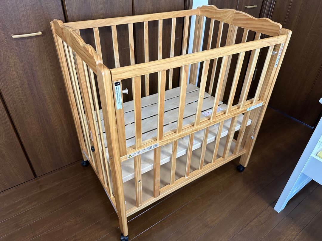 パタン 折りたたみミニベビーベッド 木製 大和屋 キャスター付き 60×90cm