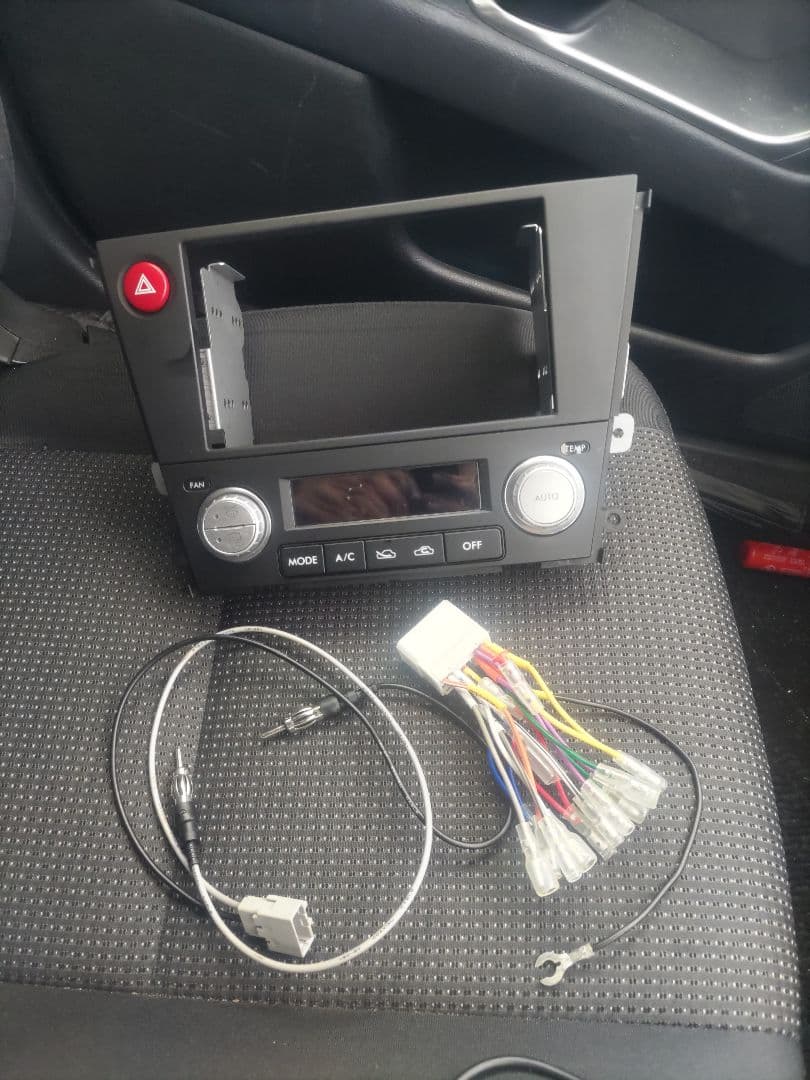 最終値下げ スバル BL/BPレガシィ 後期オーディオパネル 変換ハーネス付