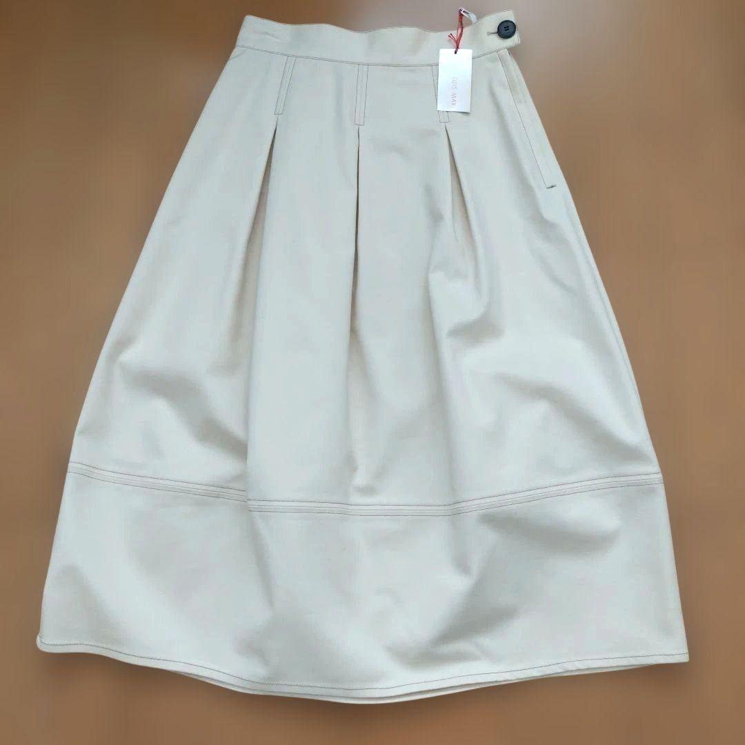 ☆新品未使用☆クールカレアン扱いLUIS MARI 生成り フレアスカート