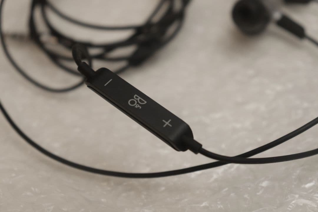 Bang & Olufsen B&O イヤホン BeoPlay H3