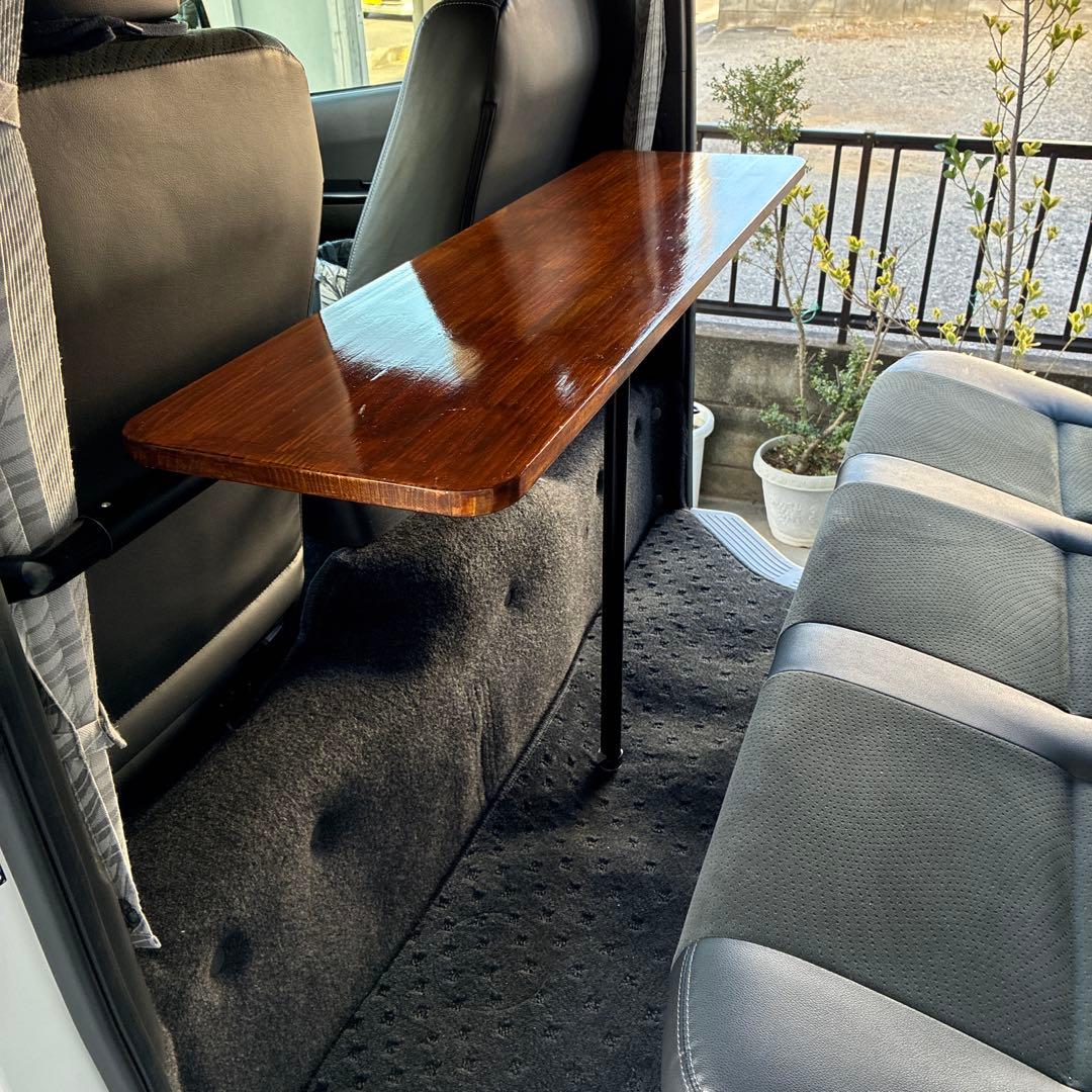 ハイエース　後部座席用木製テーブル（セカンドテーブル）
