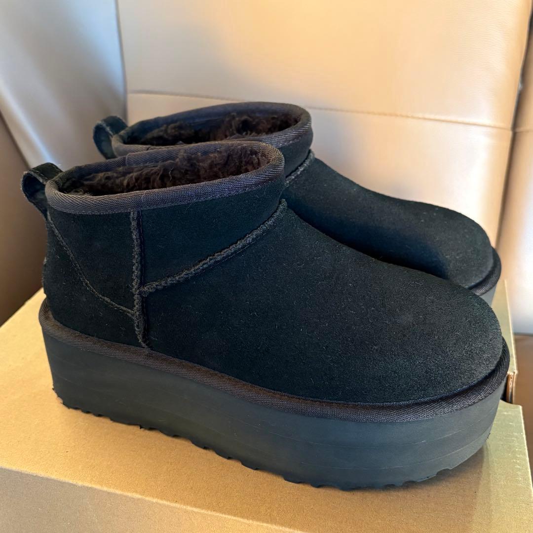 UGG アグCLASSIC ULTRA MINI PLATFORM 23cm