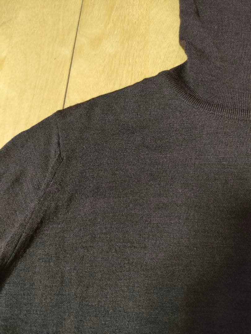 JOHN SMEDLEY　ジョンスメドレー ダークブラウン タートルネックニット