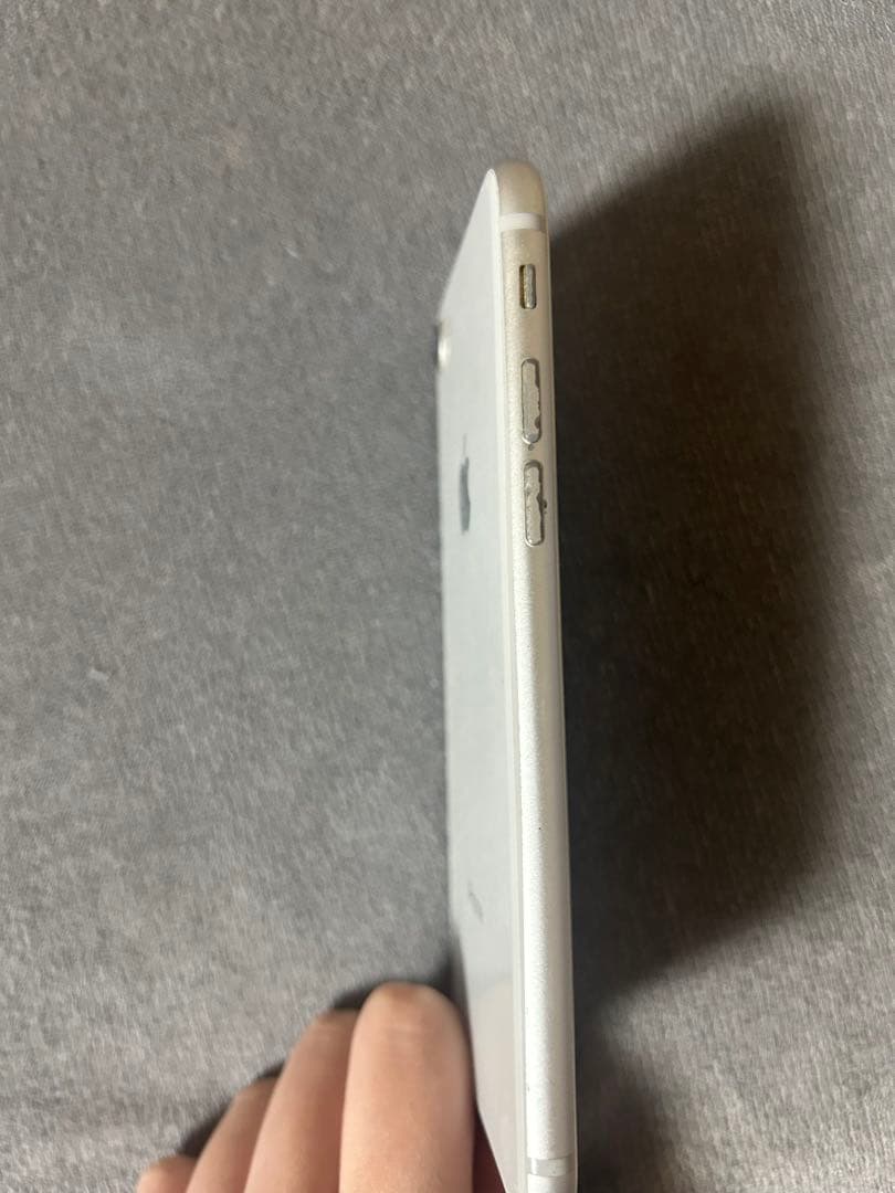 Apple iPhone 8 ホワイト 本体のみ