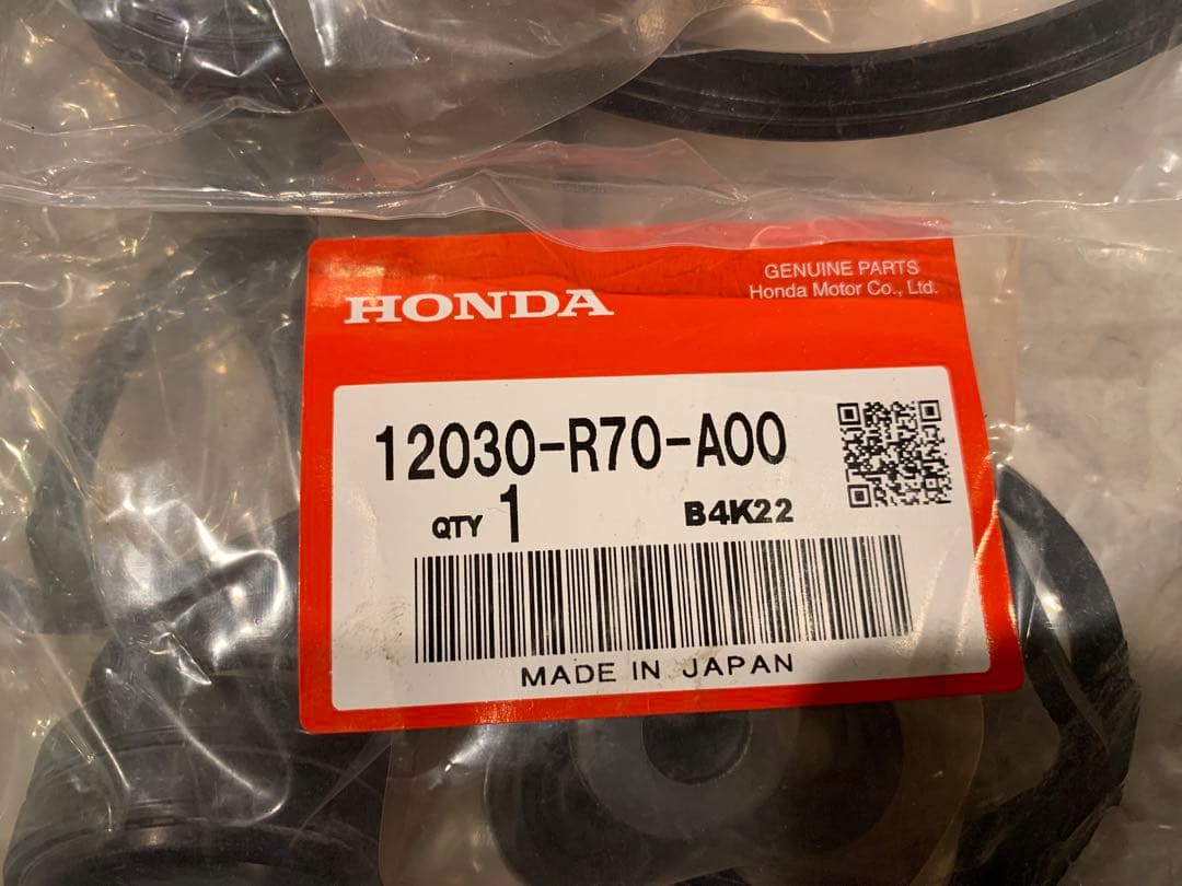 米国ホンダ オデッセイ　RL5 バルブカバー、インマニガスケットセット