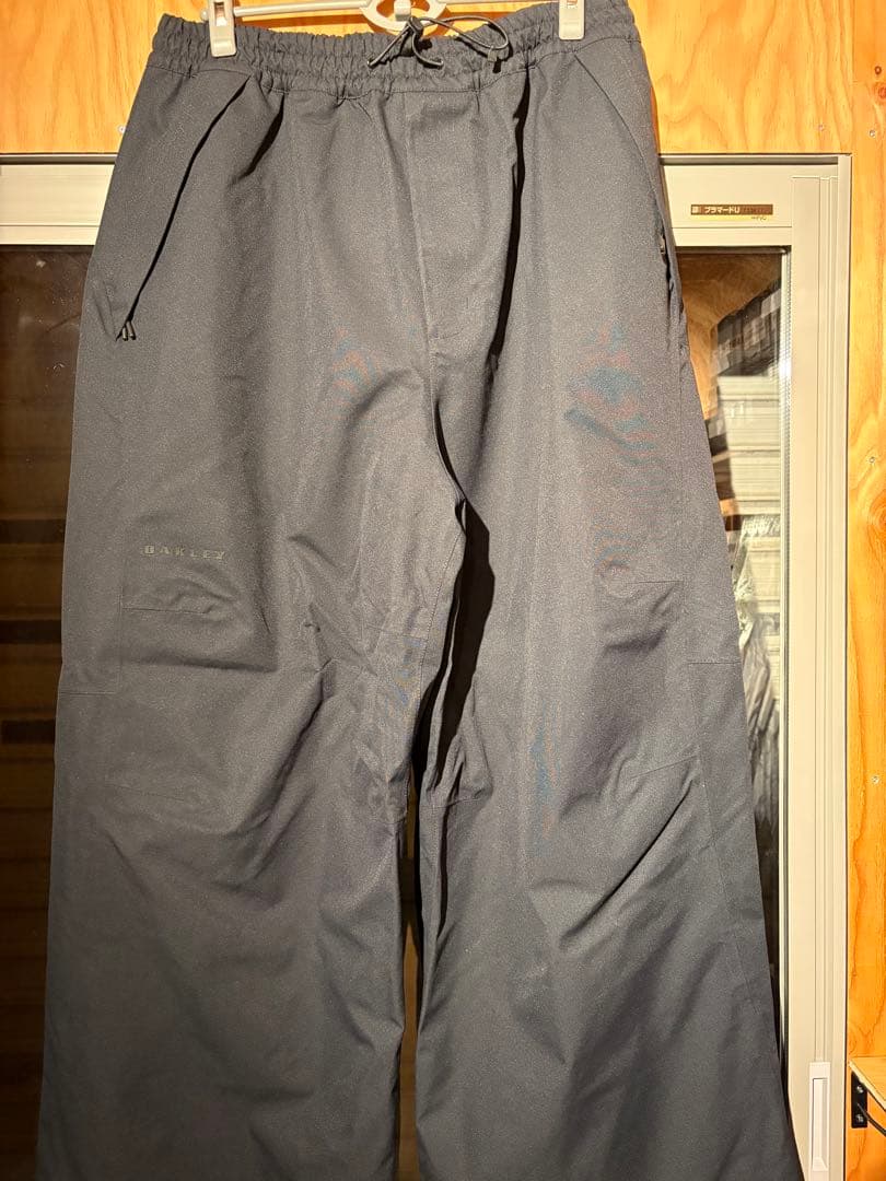 OAKLEY スノーボードパンツ　Lサイズ　新品