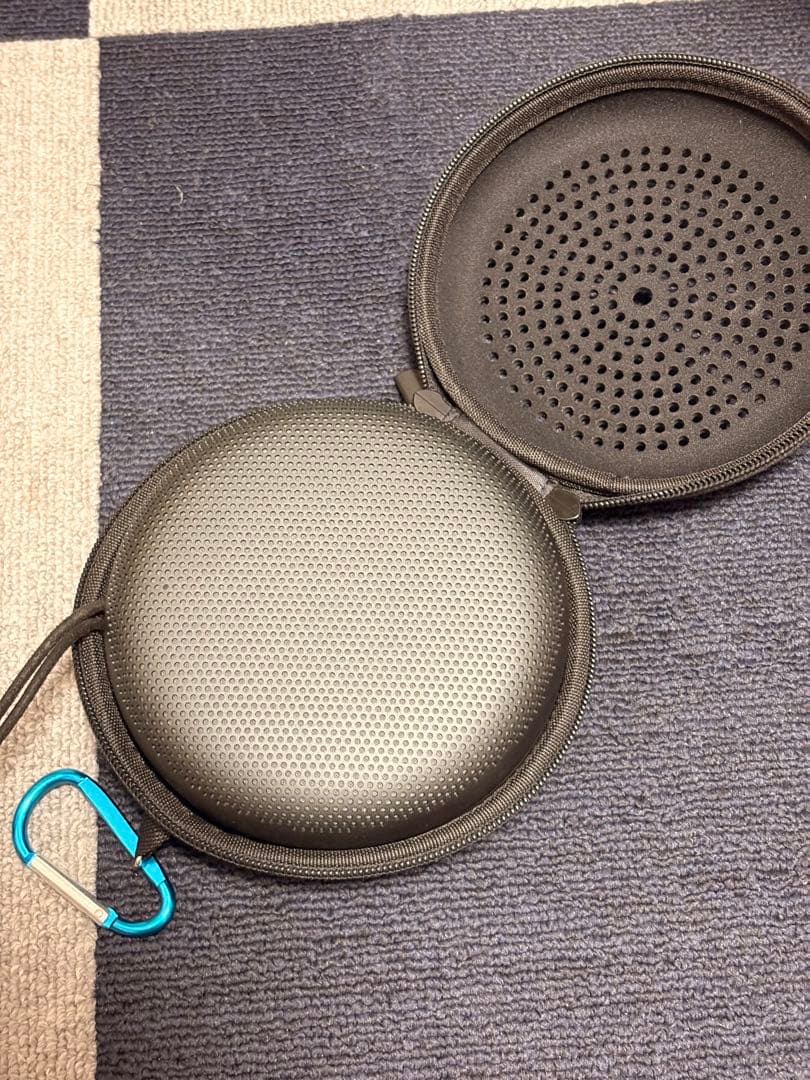 中古Mercedes-Benz B&O A1 gen 2ワイヤレススピーカー