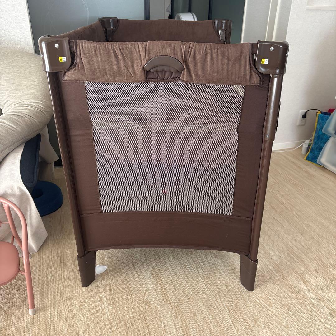 Aprica　ベビーベッド　ココネルエアープラス　ブラウン
