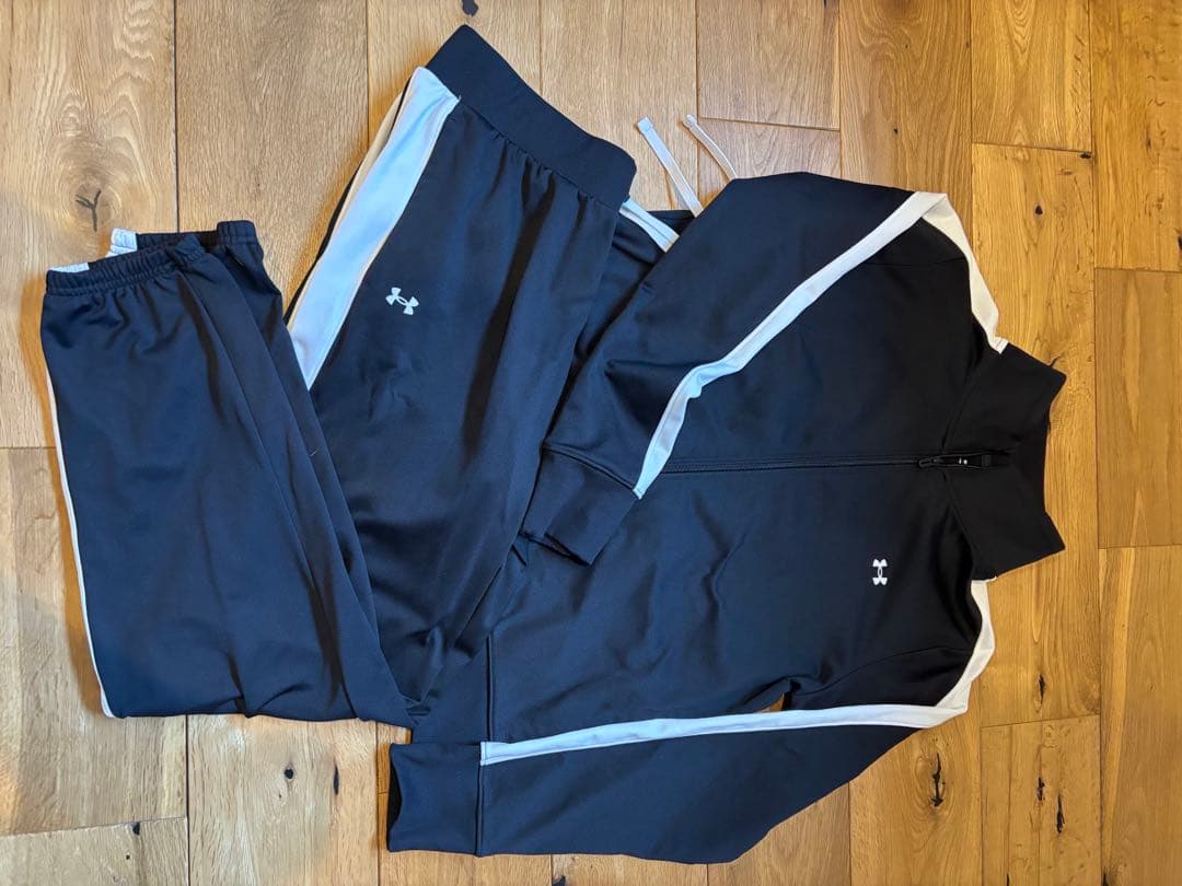 Under Armour 黒 ジャージ 上下　adidasジャージセット