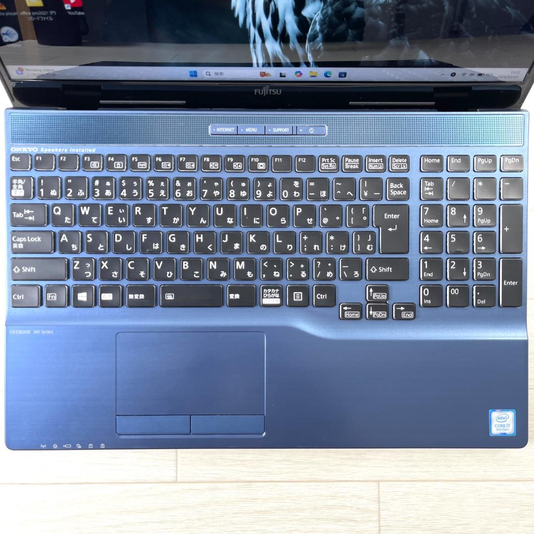 富士通 第9世代 i7 新品SSD512＋HDD メモリ16 ノートパソコン