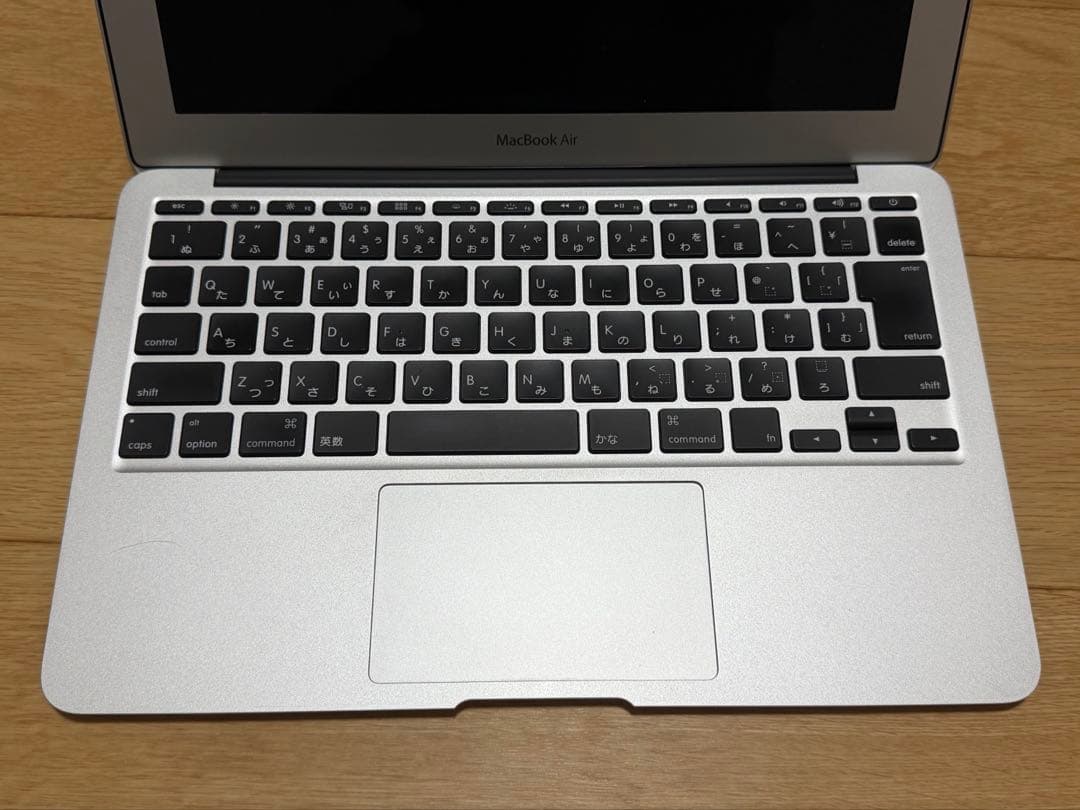 Apple MacBook Air 11.6インチ256GB A1465