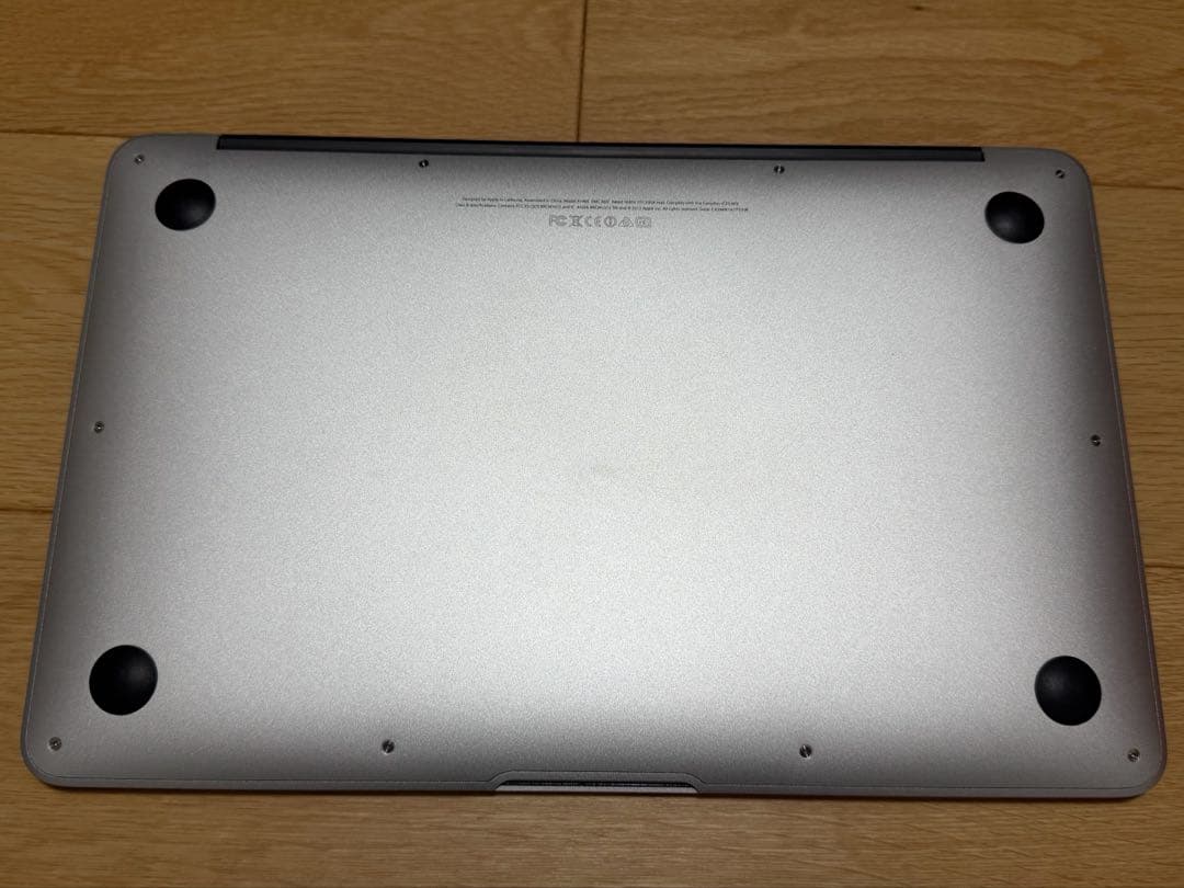 Apple MacBook Air 11.6インチ256GB A1465