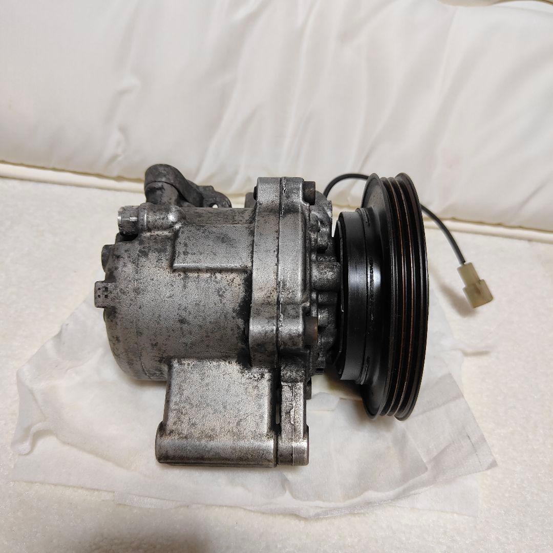 タント L375s エアコンコンプレッサー 純正品
