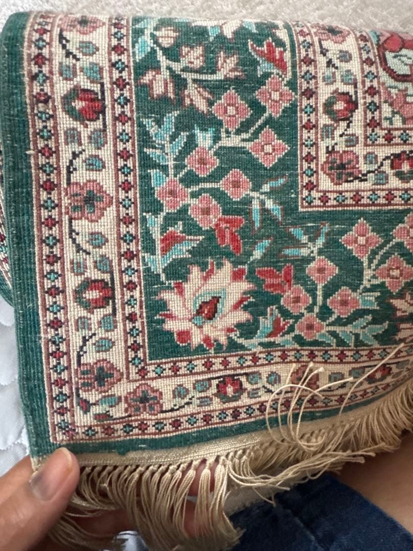 イラン製 ペルシャ絨毯 ／イスファハーン ガシャーンデザイン