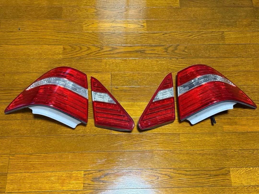 トヨタ セルシオCelsior テールライト　UCF30 31 後期　H16年