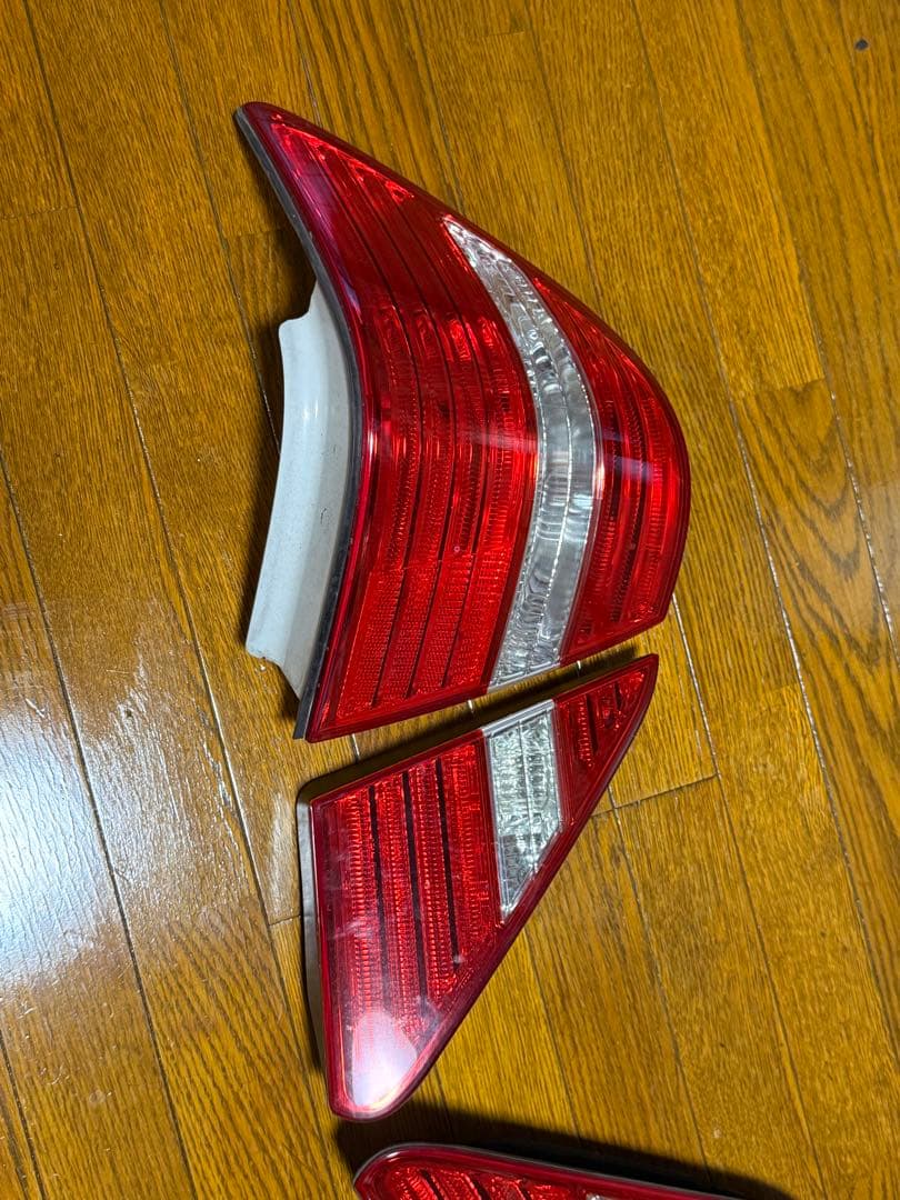 トヨタ セルシオCelsior テールライト　UCF30 31 後期　H16年