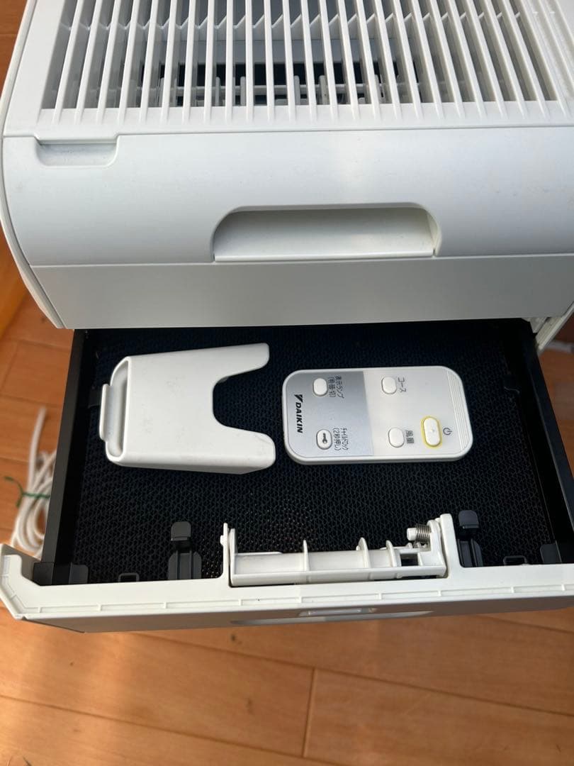 ダイキン　MC55Y-W 2022年　ストリーマ空気清浄機 ホワイト