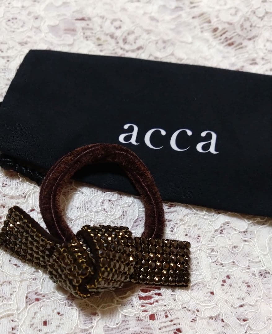acca アッカ　オードリー　ドレスポニー　ブラウン