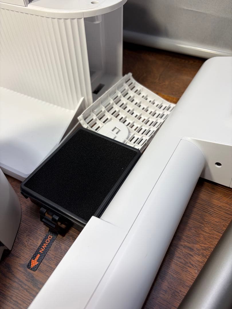 Sharkコードレススティッククリーナー LC150J T6管理番号1025 ￼