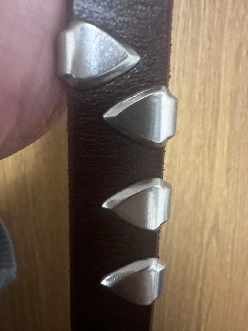 Our legacy スタッズ付きブラウンレザーベルト