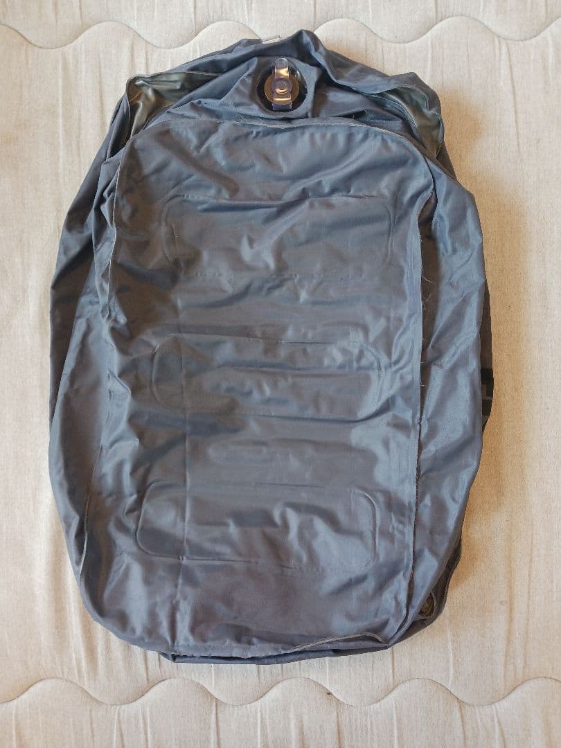 FLY-TOT フライトット　飛行機　フットレスト　グレー