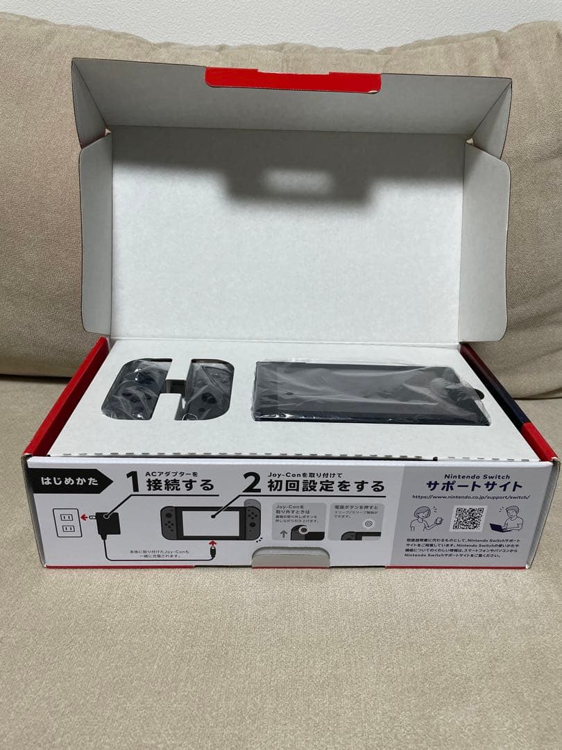 Nintendo Switch 本体（ニンテンドースイッチ）Joy-Conグレー