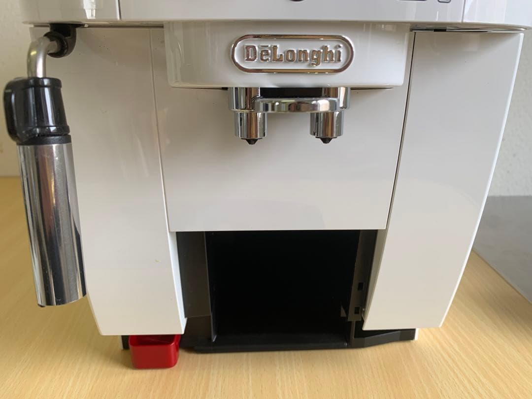 De'Longhi デロンギ マグニフィカ S ECAM22112W