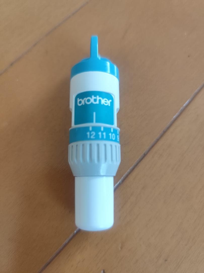 brother カッティングマシンＣＭ300+新品カッティングマット２枚付