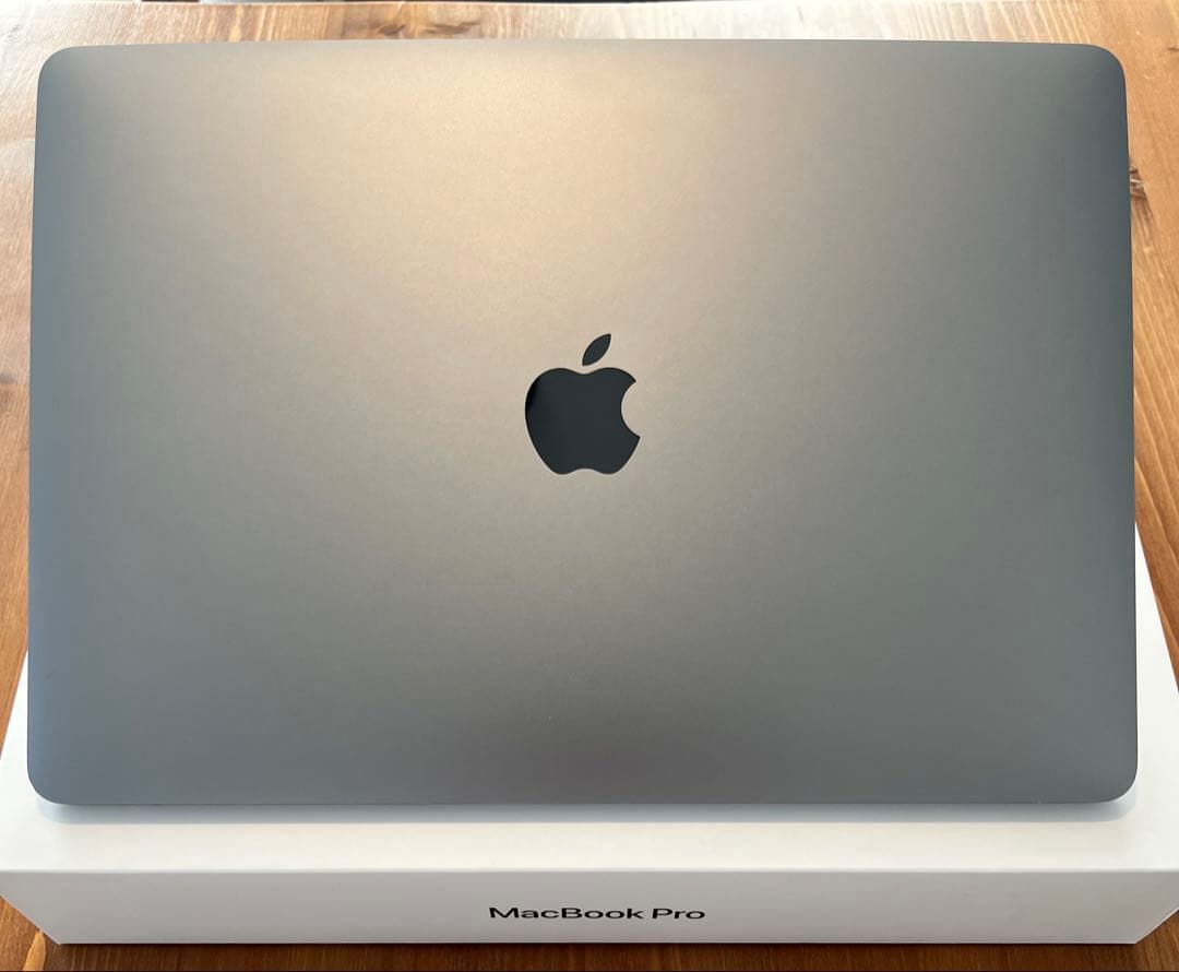 Apple MacBook Pro 2020 13インチ