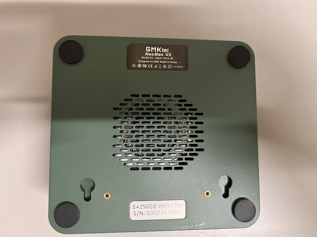 GMKtech NucBox G3 SSDなし、メモリなし、システムなし