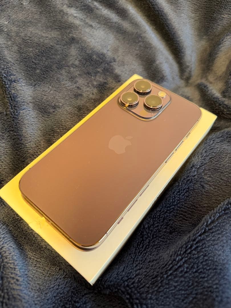 m*e様 ［美品］Apple iPhone 14 Pro ディープパープル 25