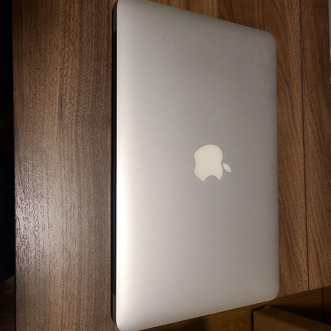 Apple MacBook Air 11インチ 2015 シルバー